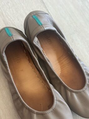 Brown Tieks